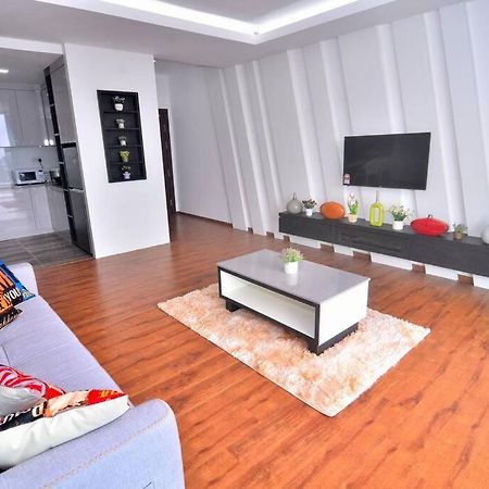 Lovely Vivamall City View With 2 Card Lv12 Kuching Exterior foto